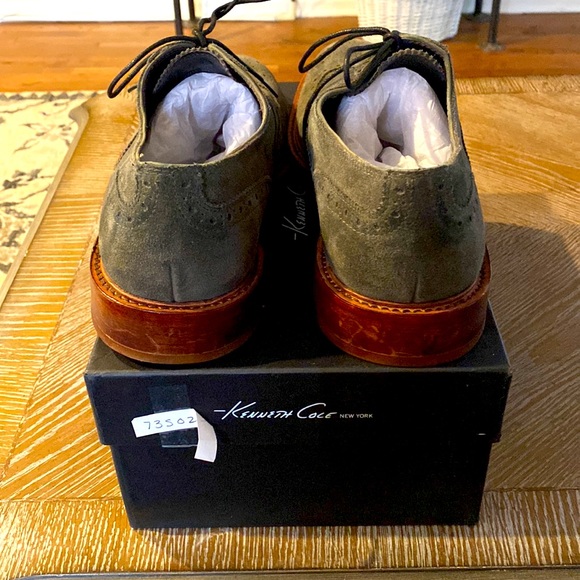 Kenneth Cole Elite Class - Olive Suede Wingtip Dress shoes size 11 - Picture 4 of 6